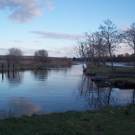 B&B The Silver Eel Strokestown 外观 照片